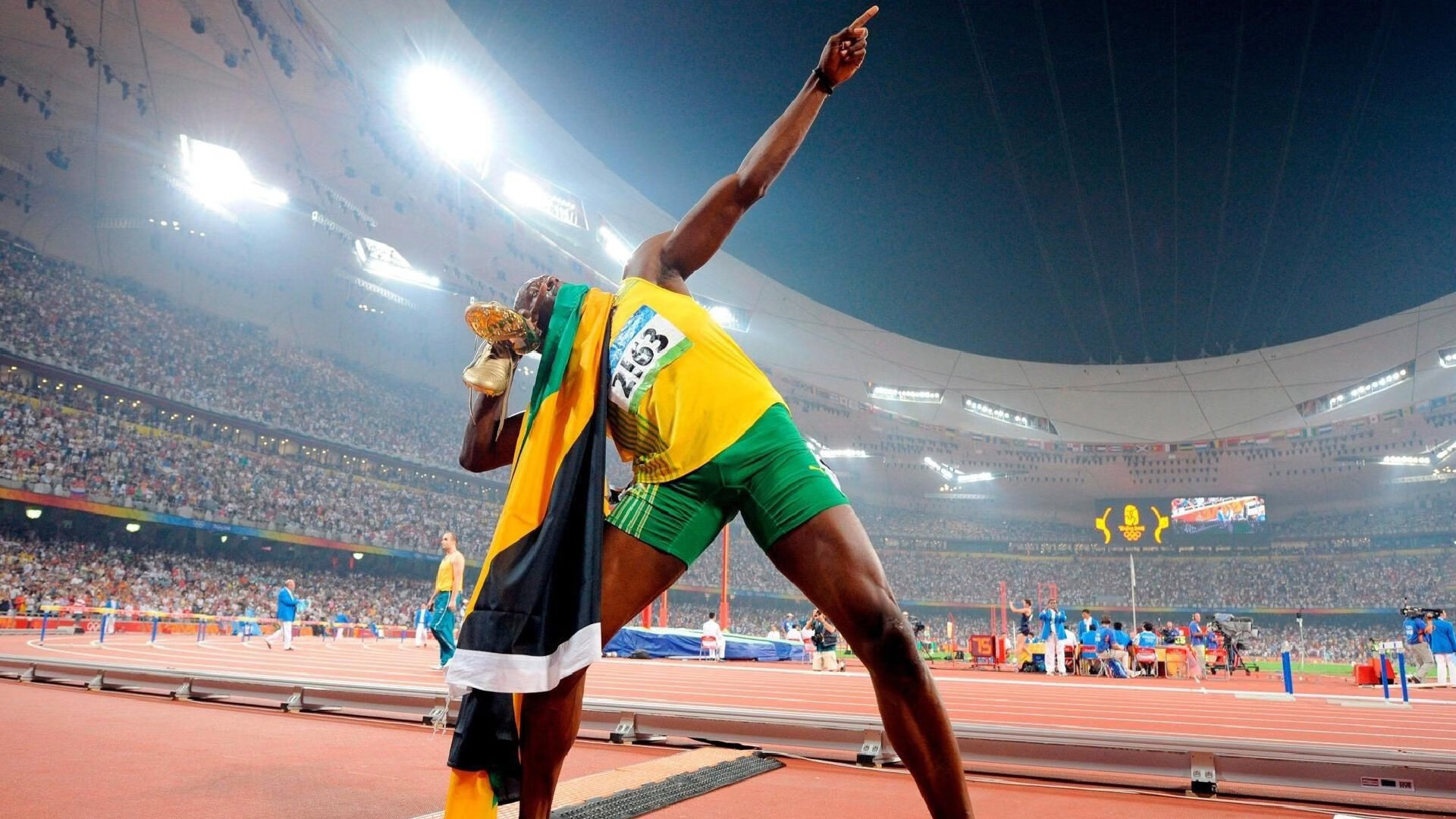 NBA明星球员日夜训练备战新赛季,nba球星休赛期训练